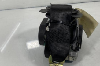 Pretensionneur de ceinture avant gauche VOLKSWAGEN GOLF 5