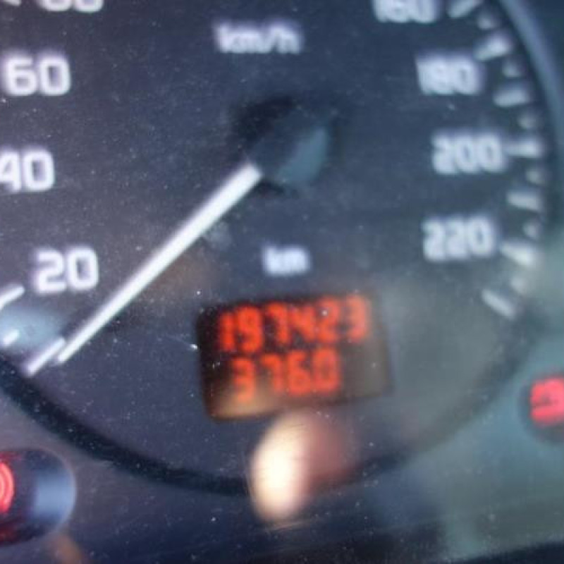 Bouton de warning RENAULT MEGANE 1 Photo n°13