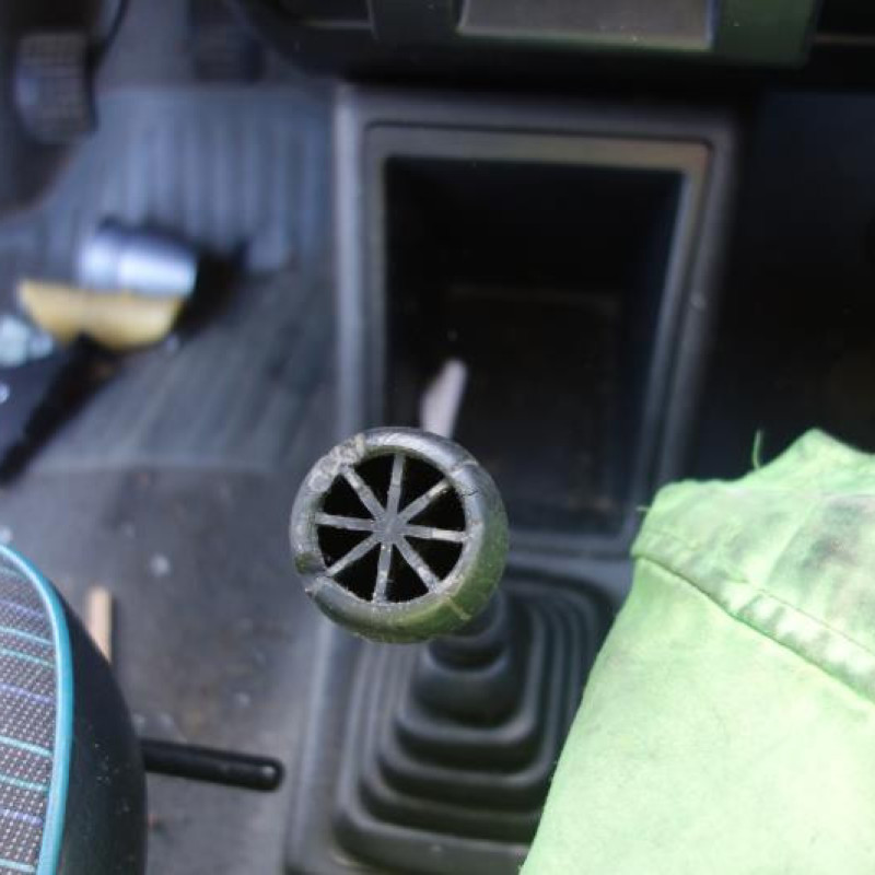 Ceinture arriere gauche CITROEN AX Photo n°8