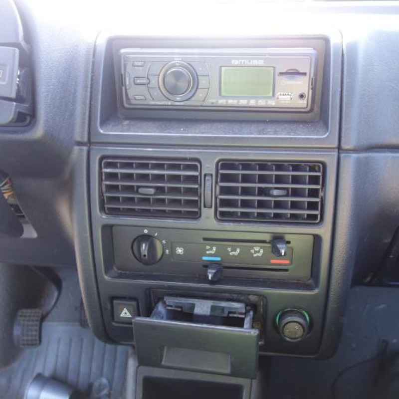 Ceinture arriere gauche CITROEN AX Photo n°9