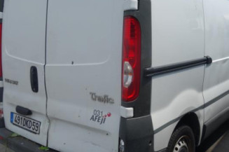Leve vitre mecanique avant droit RENAULT TRAFIC 2