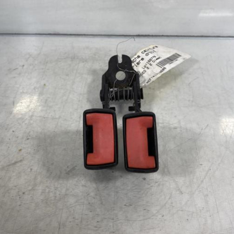 Attache ceinture arriere droit FORD MONDEO 2 Photo n°1