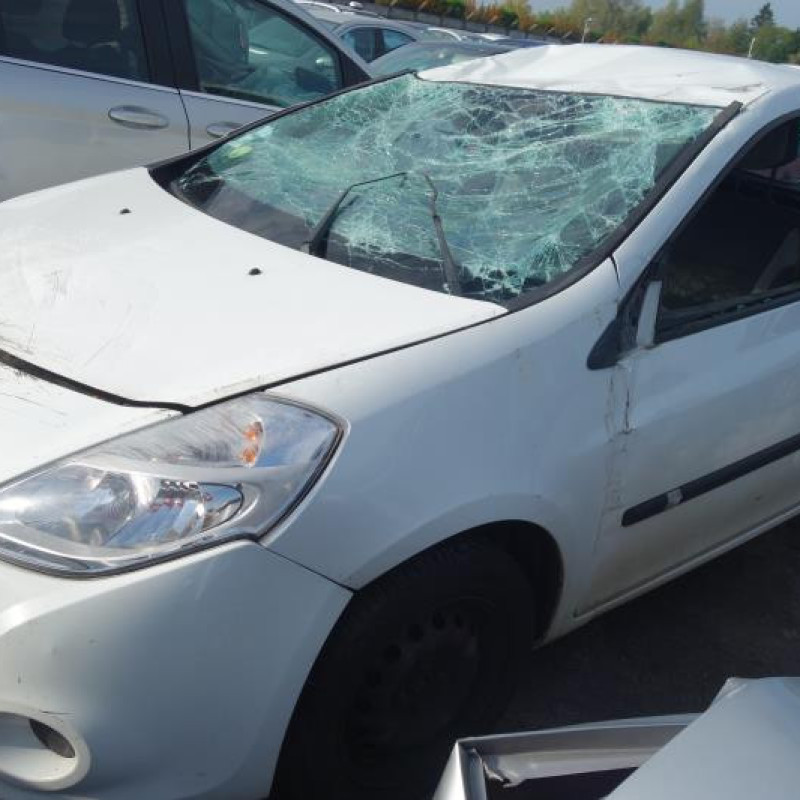 Leve vitre electrique avant gauche RENAULT CLIO 3 Photo n°3