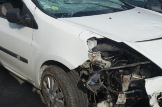 Leve vitre electrique avant gauche RENAULT CLIO 3
