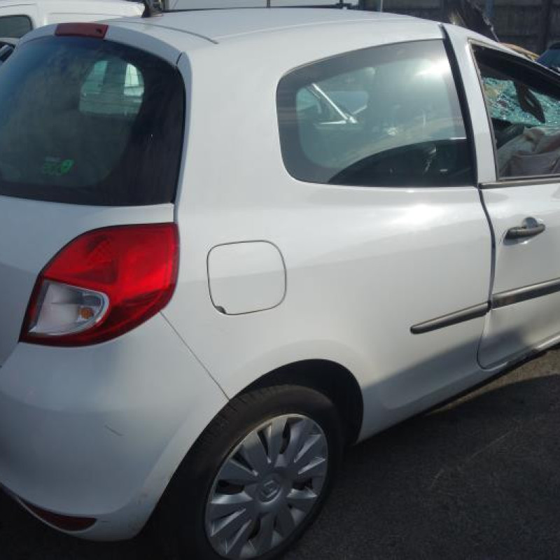 Leve vitre electrique avant gauche RENAULT CLIO 3 Photo n°5
