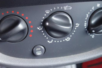 Leve vitre mecanique avant droit RENAULT CLIO 2