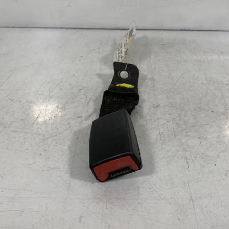 Attache ceinture arriere gauche BMW SERIE 1 E87 Photo n°1