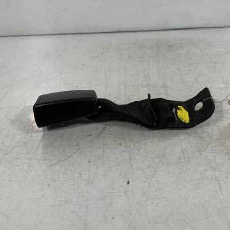 Attache ceinture arriere gauche BMW SERIE 1 E87