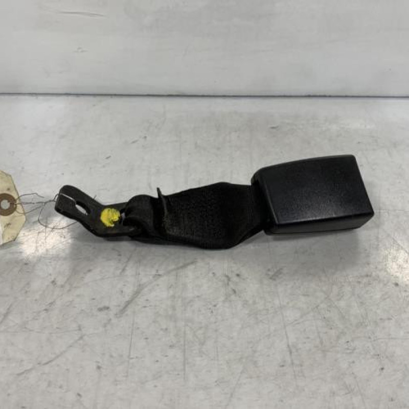 Attache ceinture arriere gauche BMW SERIE 1 E87 Photo n°3