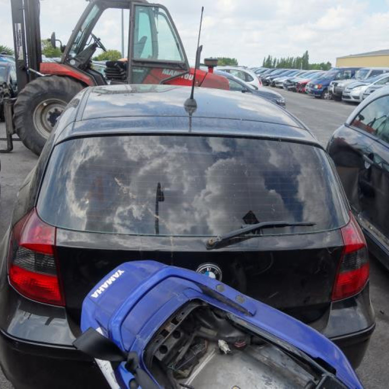 Ceinture arriere gauche BMW SERIE 1 E87 Photo n°9