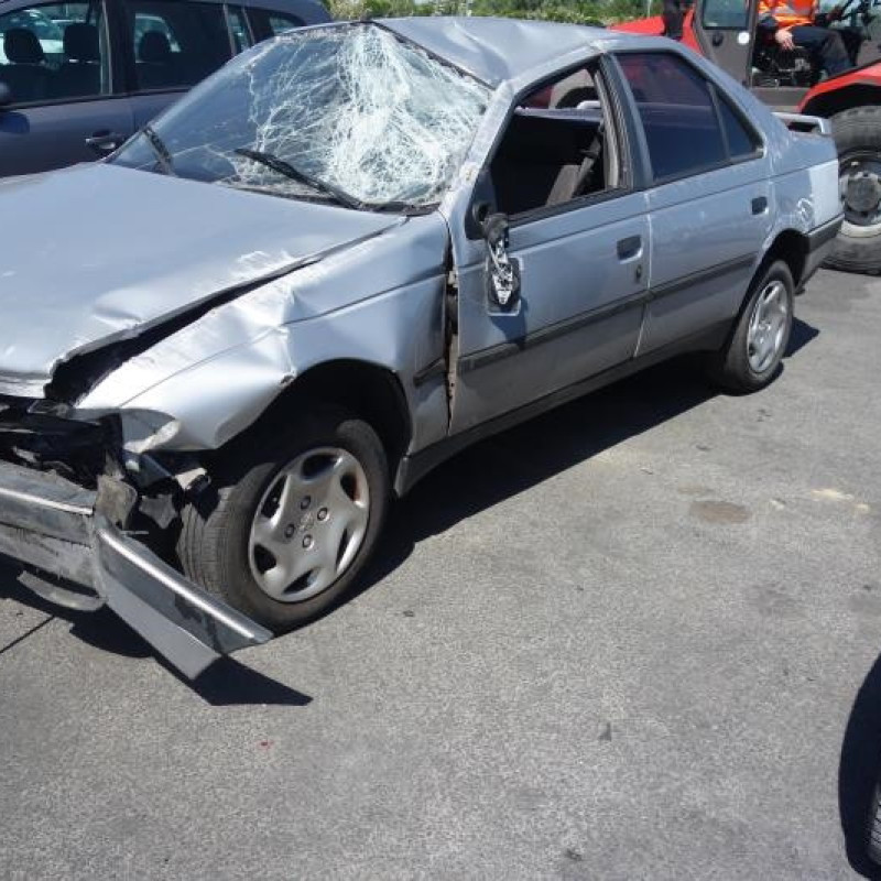 Ceinture arriere gauche PEUGEOT 405 Photo n°4