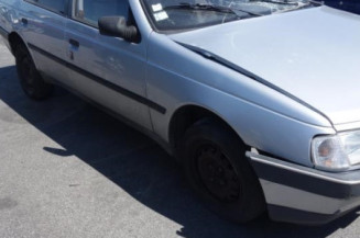 Ceinture arriere gauche PEUGEOT 405