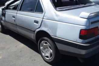 Ceinture arriere gauche PEUGEOT 405