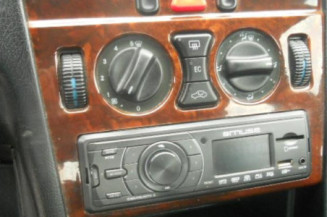 Attache ceinture arriere droit MERCEDES CLASSE C