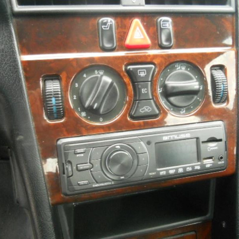Attache ceinture arriere droit MERCEDES CLASSE C Photo n°9