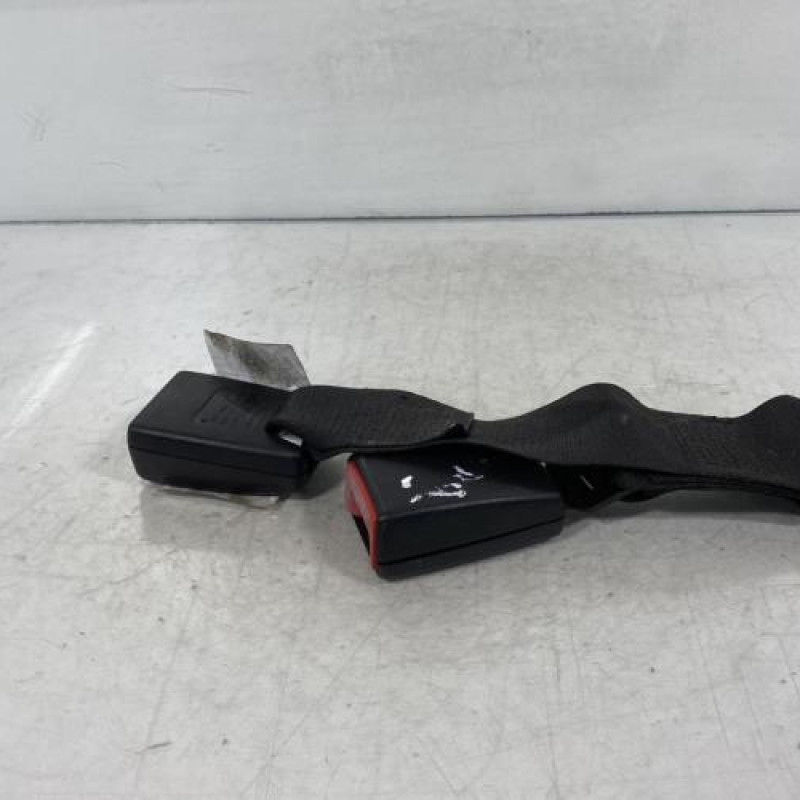 Attache ceinture arriere gauche MERCEDES CLASSE C 202 Photo n°2