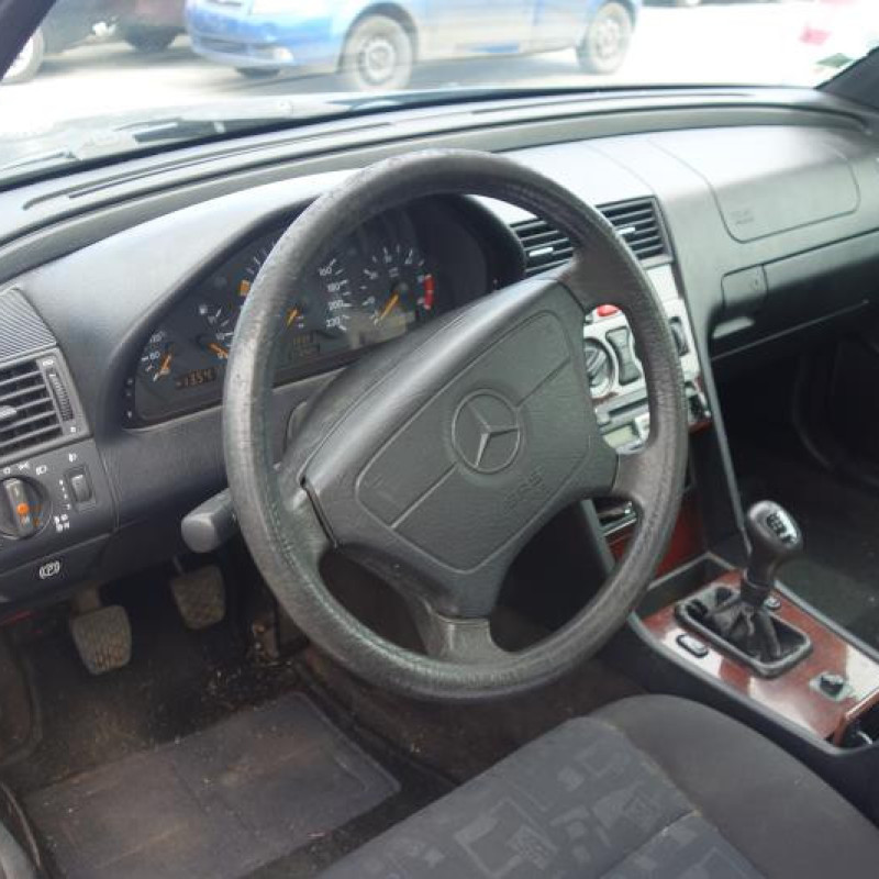 Serrure avant droit MERCEDES CLASSE C 202 Photo n°7