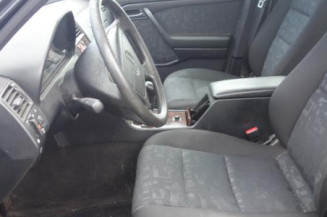 Serrure avant droit MERCEDES CLASSE C 202