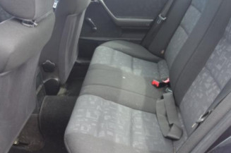 Serrure avant droit MERCEDES CLASSE C 202