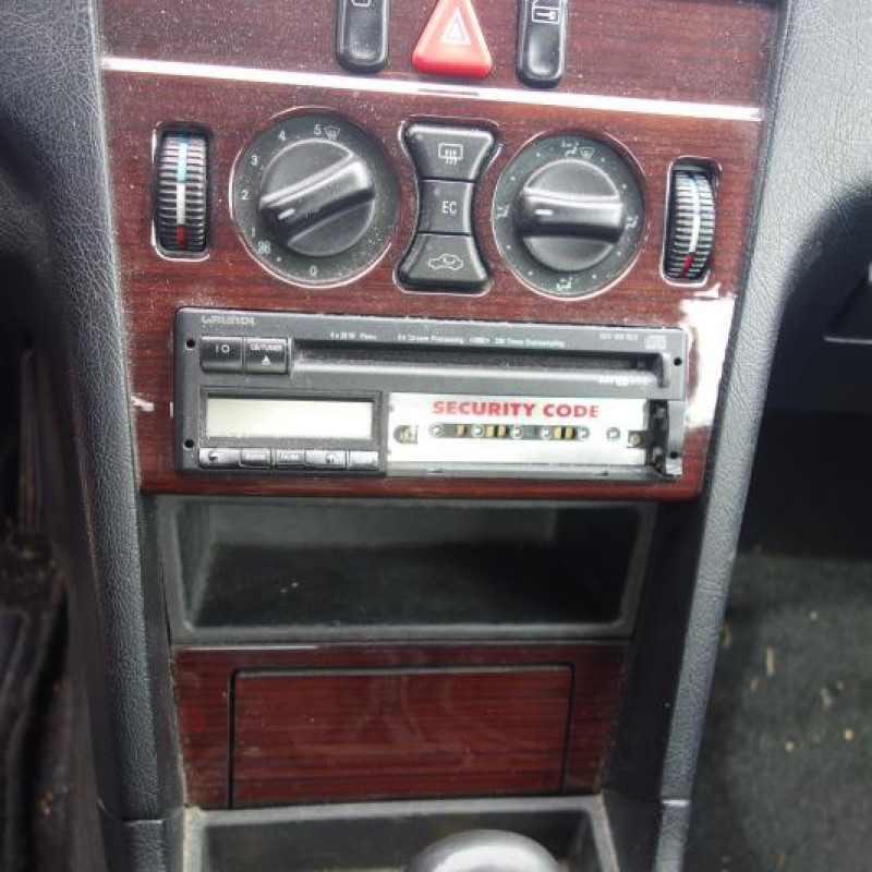 Serrure avant droit MERCEDES CLASSE C 202 Photo n°12
