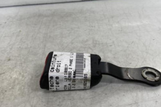 Attache ceinture arriere droit TOYOTA COROLLA VERSO 2