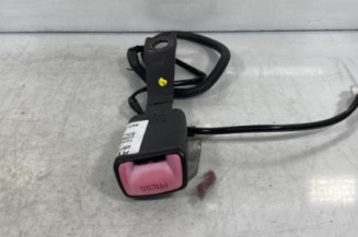 Attache ceinture avant droit TOYOTA COROLLA VERSO 2 Photo n°1