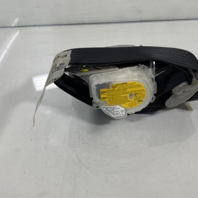 Pretensionneur de ceinture avant droit TOYOTA COROLLA VERSO 2 Photo n°2