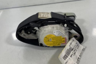 Pretensionneur de ceinture avant gauche TOYOTA COROLLA VERSO 2