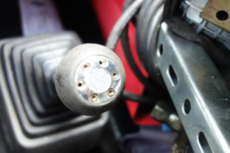 Attache ceinture avant droit RENAULT EXPRESS