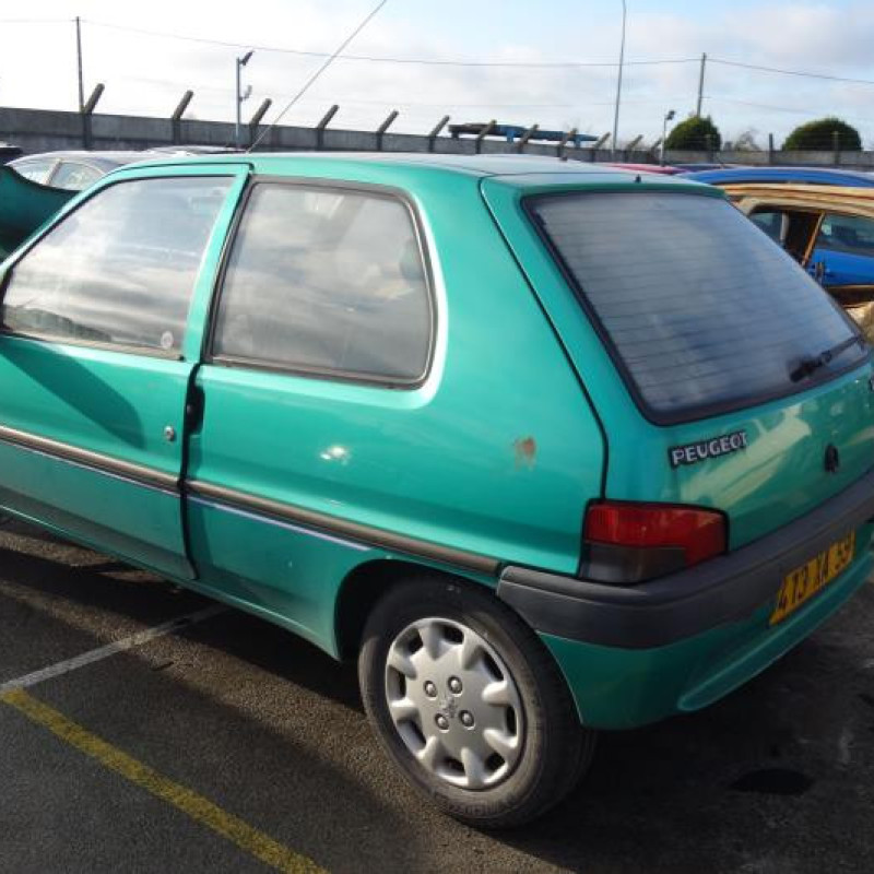 Malle/Hayon arriere PEUGEOT 106 Photo n°6