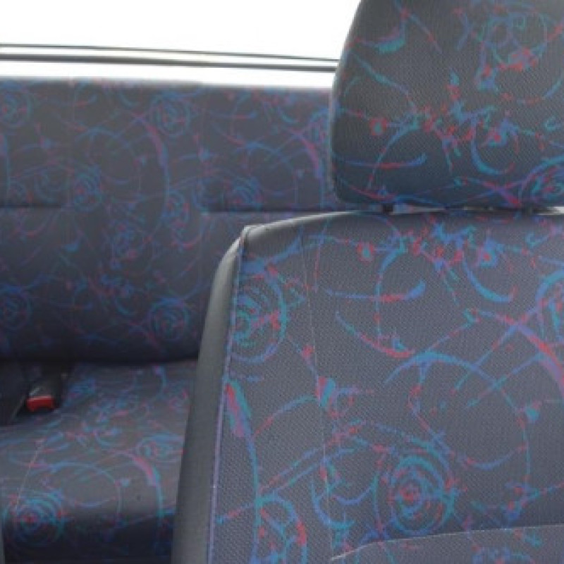 Attache ceinture arriere gauche CITROEN AX Photo n°13