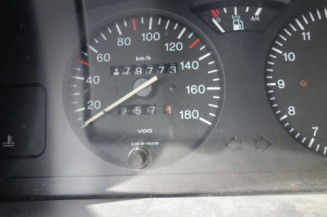 Leve vitre mecanique avant droit CITROEN AX