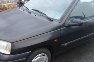 Pretensionneur de ceinture avant gauche RENAULT CLIO 1