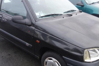Pretensionneur de ceinture avant gauche RENAULT CLIO 1
