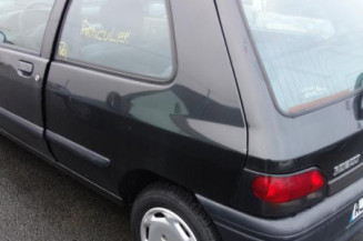 Pretensionneur de ceinture avant gauche RENAULT CLIO 1