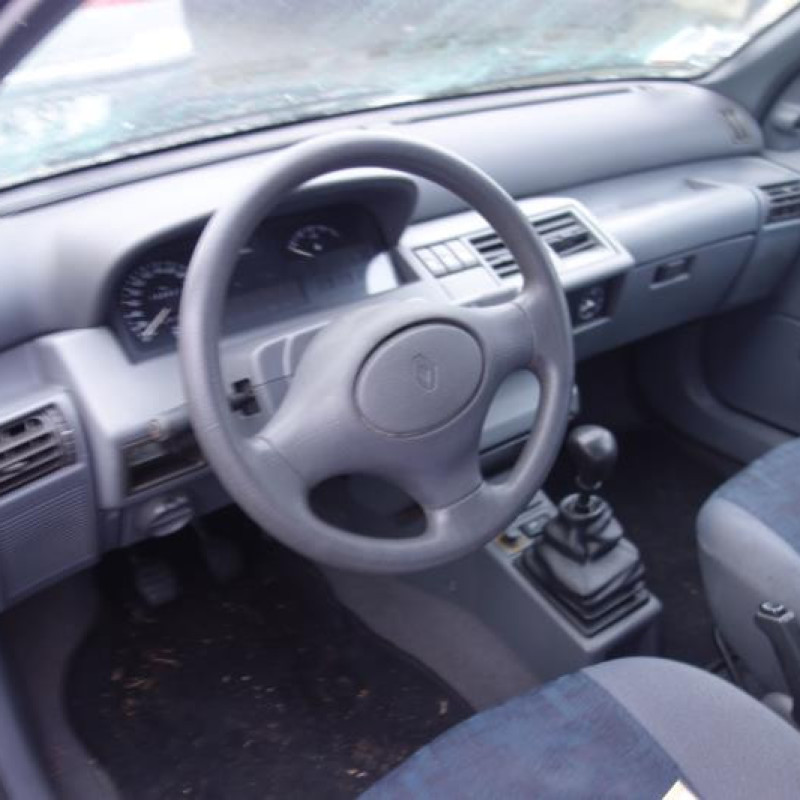 Pretensionneur de ceinture avant gauche RENAULT CLIO 1 Photo n°8