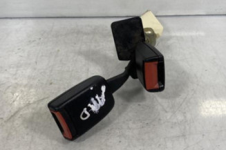Attache ceinture arriere droit AUDI A4 1 Photo n°1