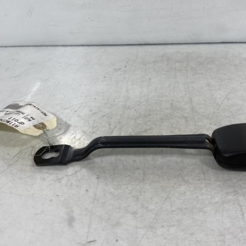 Attache ceinture avant droit AUDI A4 1 Photo n°3