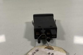 Bouton de warning AUDI A4 1