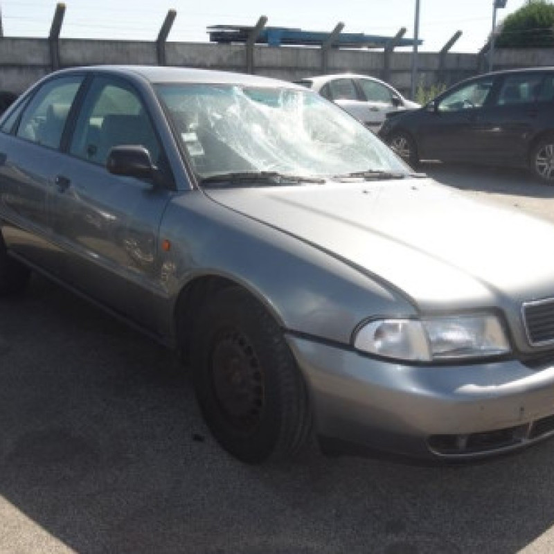 Ceinture arriere gauche AUDI A4 1 Photo n°5