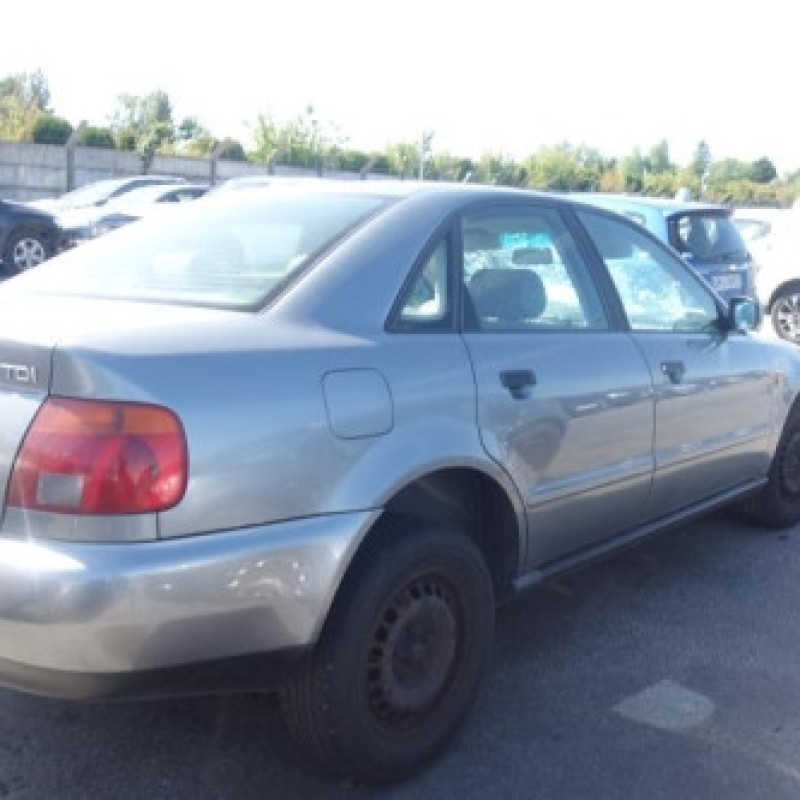 Ceinture arriere gauche AUDI A4 1 Photo n°6