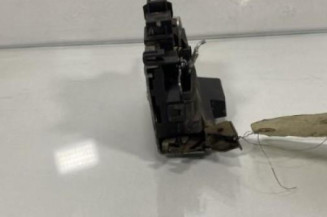 Serrure avant droit AUDI A4 1