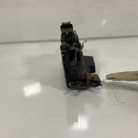 Serrure avant droit AUDI A4 1
