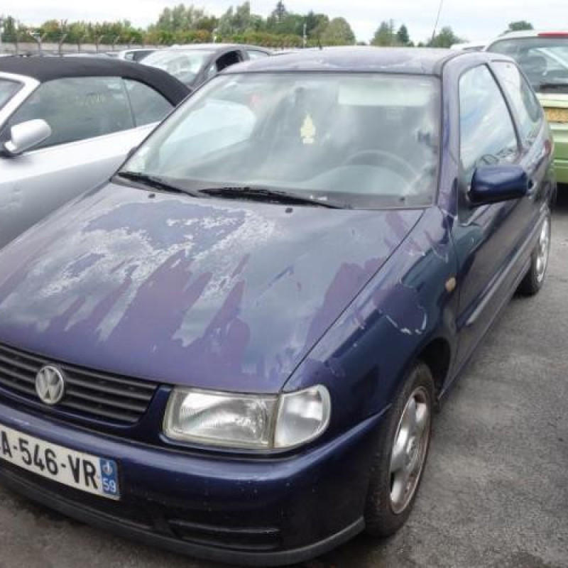 Ceinture arriere gauche VOLKSWAGEN POLO 3 Photo n°4