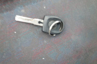 Ceinture arriere gauche VOLKSWAGEN POLO 3