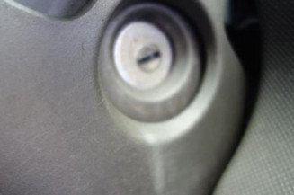 Pretensionneur de ceinture avant droit DACIA SANDERO 1