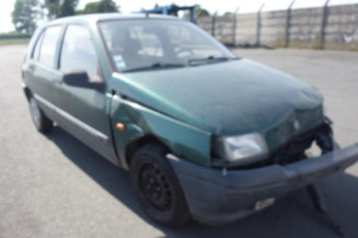 Ceinture arriere droit RENAULT CLIO 1