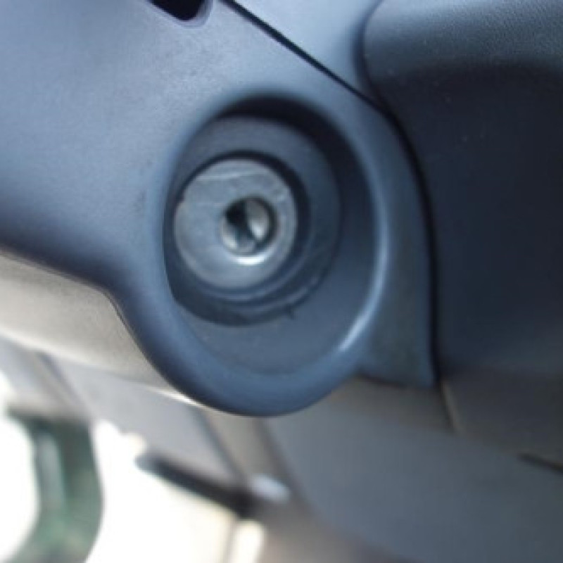 Ceinture arriere droit RENAULT CLIO 1 Photo n°8