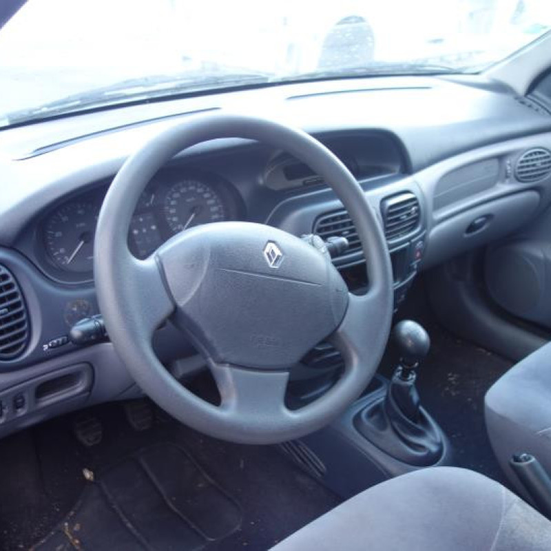 Ceinture arriere droit RENAULT MEGANE 1 Photo n°8