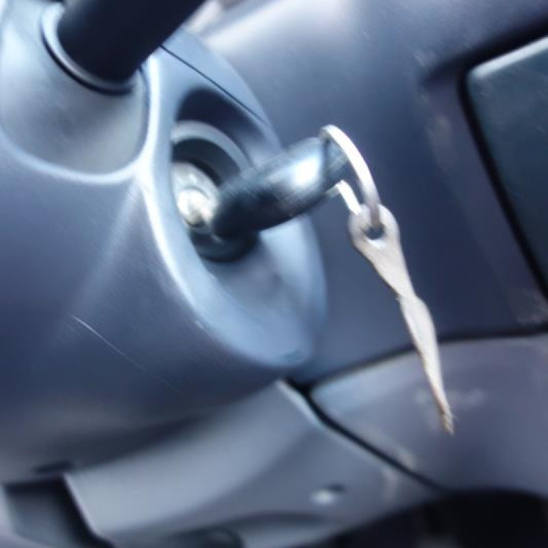 Ceinture arriere droit RENAULT MEGANE 1 Photo n°10